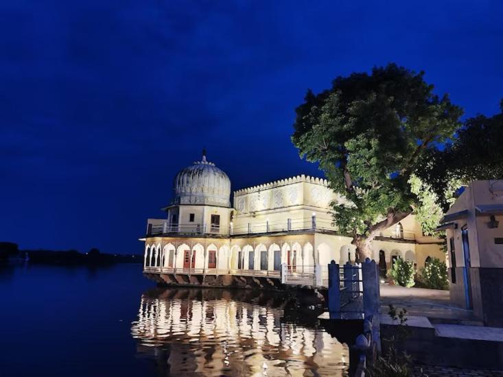 קישנגר Phool Mahal Palace מראה חיצוני תמונה